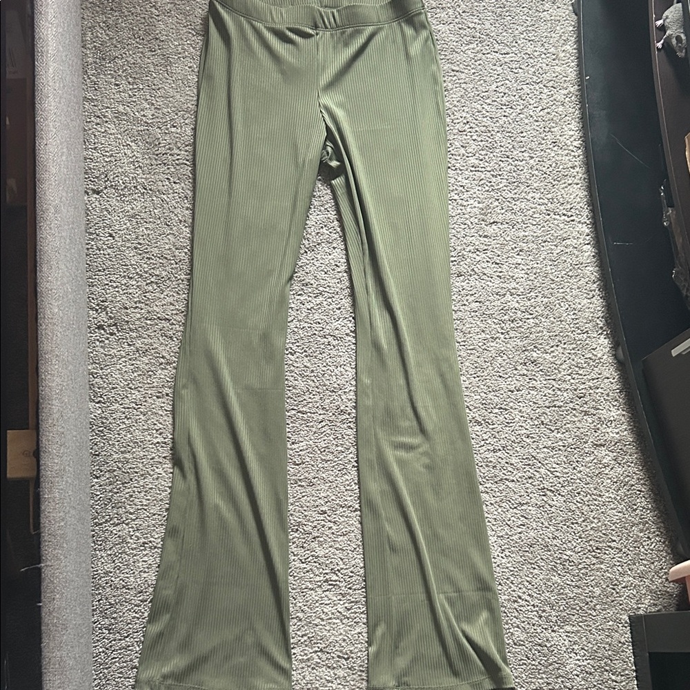 H&M Olive Green Flared Leggings